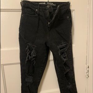 Black ripped mom jeans